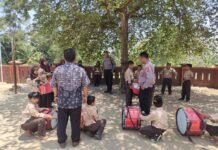 Kapolsek Pancalang Ipda Lukman Hakim Sambangi SDN Silebu, Sampaikan Pembinaan kepada Pelajar dalam Upaya Mewujudkan Lingkungan Sekolah yang Aman