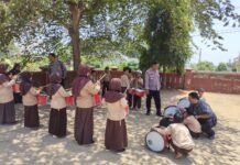 Kapolsek Pancalang Ipda Lukman Hakim Sambangi SDN Silebu, Sampaikan Pembinaan kepada Pelajar dalam Upaya Mewujudkan Lingkungan Sekolah yang Aman dan Kondusif