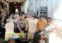 Ciptakan Kamtibmas Kondusif, Bhabinkamtibmas Polsek Ciawigebang Amankan Hajatan Warga Desa Karoya