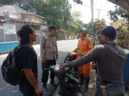 Bhabinkamtibmas Desa Sarewu Sambangi Warga, Sampaikan Imbauan Antisipasi Kebakaran, C3 dan Gangguan Kamtibmas demi Menjaga Kondusivitas