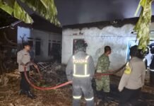 Respons Cepat Polsek Pancalang Tangani Kebakaran Rumah Warga di Desa Sumbakeling, Kapolsek Pancalang Pimpin Anggota Datangi TKP, Amankan Lokasi dan Koordinasikan Pemadaman dengan Damkar