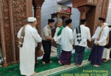 Kapolsek Pancalang Laksanakan Shalat Subuh Keliling di Desa Kahiyangan, Sampaikan Imbauan Kamtibmas dan Ajak Warga Jaga Keamanan Lingkungan
