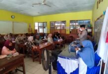 Wujudkan Lingkungan Sekolah Aman, Kapolsek Ciawigebang Berikan Pembinaan kepada Orang Tua Siswa SDN Kapandayan