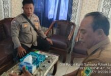 POLSEK LURAGUNG MELAKSANAKAN PATROLI MEMBERIKAN HIMBAUAN AGAR TETAP JAGA KEAMANAN