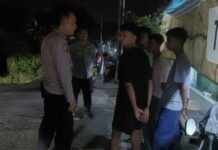 Tingkatkan Keamanan Wilayah pada Malam Hari, Polsek Pancalang Intensifkan Patroli Dialogis di Desa Mekarjaya untuk Cegah Aksi Kriminalitas