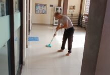 Dukung Lingkungan Bersih dan Nyaman, Polsek Ciawigebang Gelar Kerja Bakti di Masjid Baiturrahman Desa Ciputat