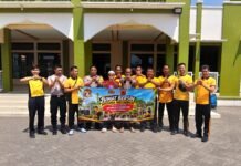 Wujudkan Program Polisi Bersama Masyarakat, Polsek Ciawigebang Gelar Jumat Bersih di Masjid Jami’ Babussalam