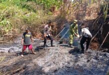 Polsek Ciawigebang Bersama TNI dan Masyarakat Sigap Tangani Kebakaran Lahan di Desa Kadurama