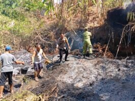 Soliditas TNI-Polri dan Masyarakat Terlihat dalam Pemadaman Kebakaran Lahan di Desa Kadurama