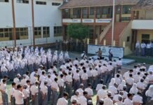 PS. Panit 2 Samapta Polsek Ciawigebang Perkuat Pembinaan Generasi Muda Melalui Upacara di SMK PGRI Ciawigebang