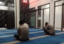 Kapolsek Ciawigebang Laksanakan Subuh Keliling di Masjid Baiturrahman Desa Ciputat, Wujud Polisi Bersama Masyarakat