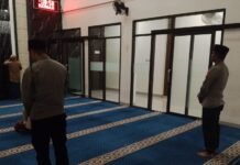 Polri Hadir di Tengah Masyarakat, Kapolsek Ciawigebang Laksanakan Subuh Keliling di Masjid Baiturrahman Desa Ciputat
