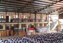PS. Panit 2 Samapta Polsek Ciawigebang Jadi Pembina Upacara di SMP Negeri 1 Ciawigebang