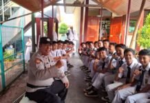 PS. Panit 2 Samapta Polsek Ciawigebang Sambangi SMP Negeri 1 Ciawigebang, Sampaikan Imbauan Kamtibmas kepada Siswa