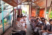 Dekat dengan Pelajar, PS. Panit 2 Samapta Polsek Ciawigebang Tanamkan Kesadaran Kamtibmas Sejak Dini kepada Siswa SMP Negeri 1 Ciawigebang