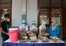 Tingkatkan Minat Makan dan Edukasi Karakter Anak, Polres Kuningan Gelar Uji Coba Pilot Project MBG Prasmanan di SDN 1 Cirahayu