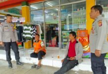 Pengawasan Ketat Pusat Niaga, Ka SPKT 2 Polsek Mandirancan Aiptu Juro Jauhari, S.H. Pimpin Patroli Pemantauan Harga dan Stok Sembako