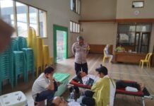 Dukung Stok Darah Kemanusiaan, Bhabinkamtibmas Polsek Mandirancan Aiptu Mohamad Sandi Waluyo Gelar Monitoring Donor Darah PMI di Desa Seda