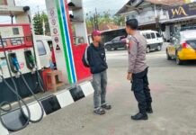 Bhabinkamtibmas Polsek Kadugede melaksanakan giat sambang dan Patroli himbauan Kamtibmas