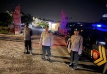 Sambut Malam Hari Aman dan Tertib, Kapolsek Mandirancan IPTU Iid Nurdin, S.H., Pimpin KRYD Penyakatan Perbatasan Cirea-Sidawangi