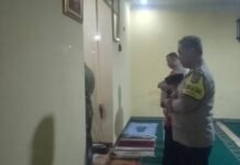 Aksi Tanggap dan Agamis Polsek Mandirancan: Gelar Safari Subuh Berjamaah di Dusun Manis Guna Sukseskan Program 100 Hari Kapolri