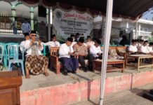 Halaman Balai Desa Pakembangan Jadi Saksi Khidmatnya Upacara Hari Santri Bersama Kapolsek Mandirancan