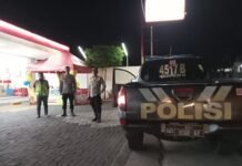 Bhabinkamtibmas polsek cigugur patroli dialogis monitoring alfamart gunungkeling, sosialisasi call centre polri