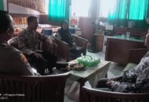 Jaga Masa Depan Generasi Muda, Kapolsek Mandirancan Merapat ke SMPN 2 Mandirancan Bentengi Pelajar dari Kenakalan Remaja