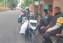 Bhabinkamtibmas Polsek Kramatmulya Melaksanakan Patroli Dialogis antisipasi terjadinya Gangguan Kamtibmas dan tindak kriminalitas Sambangi Warga Desa Ragawacana