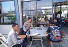 Gelar Forum Dialogis Sambil Ngopi Santai, Aiptu Karto dan Aipda Rahmat Rangkul Komunitas Pemuda Otomotif