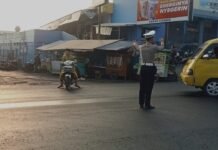 Wujudkan Pagi yang Kondusif, Personel Polsek Cilimus Hadir Layani Pengguna Jalan