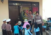 Edukasi Lalu Lintas Sejak Usia Dini, Polsek Cilimus Ajak Siswa TK Mutiara Hati Kenali Rambu Jalan
