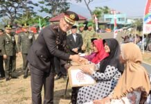 Perkuat Sinergitas TNI-Polri, Kapolres Kuningan Hadiri Upacara HUT TNI Ke-81 di Yonif TP 839/SA