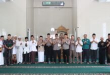 Pererat Silaturahmi dan Serap Aspirasi Warga, Polres Kuningan Gelar Program Jumat Keliling di Kecamatan Ciniru dan Hantara